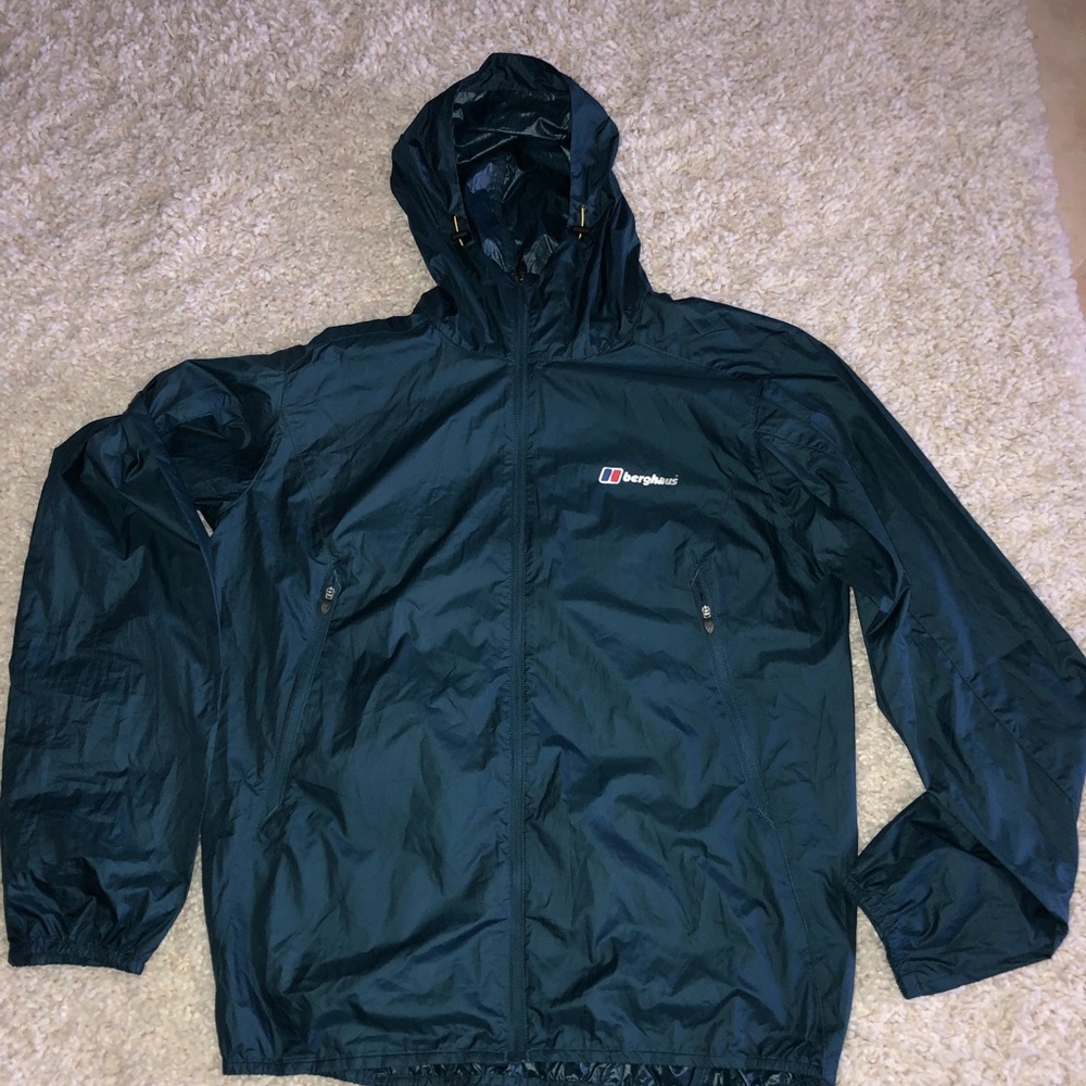 Berghaus Medium Light windbreaker mint condition